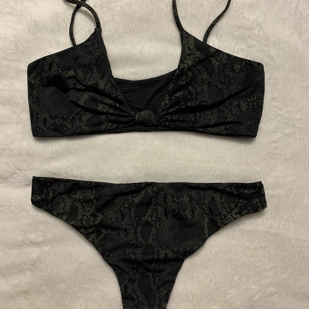 Acacia sage python set